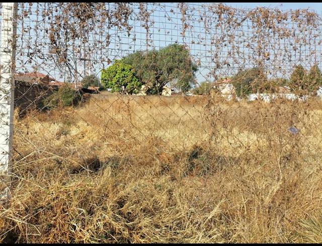 LAND FOR SALE IN ZAKARIYYA PARK